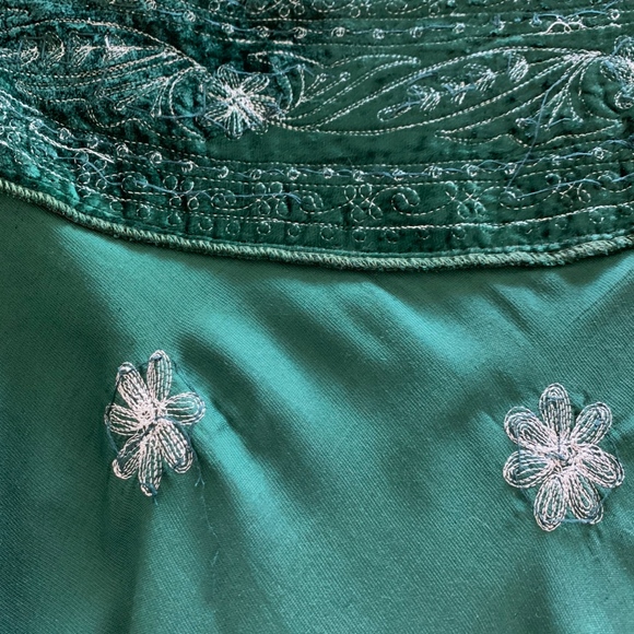 Rayon Velvet Skirt with Metallic Silver Embroidery - Picture 6 of 8